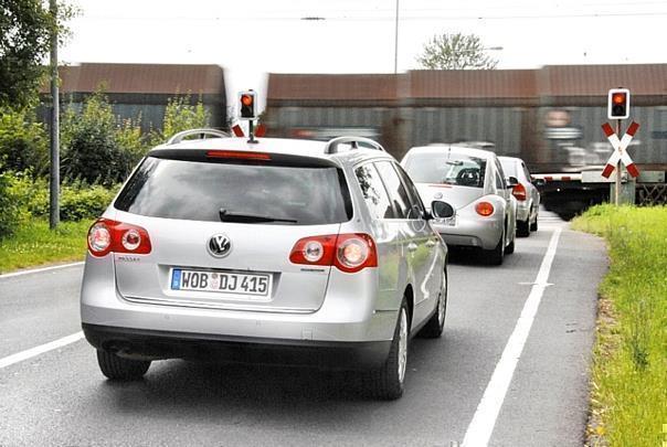 Warten ohne Verbrauch und Abgas mit Start-Stop-Systemen. Foto: Auto-Reporter/GP